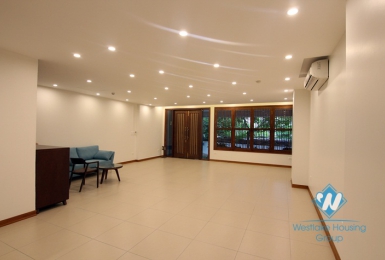 An office space for rent in Trinh cong son, Tay ho, Ha noi